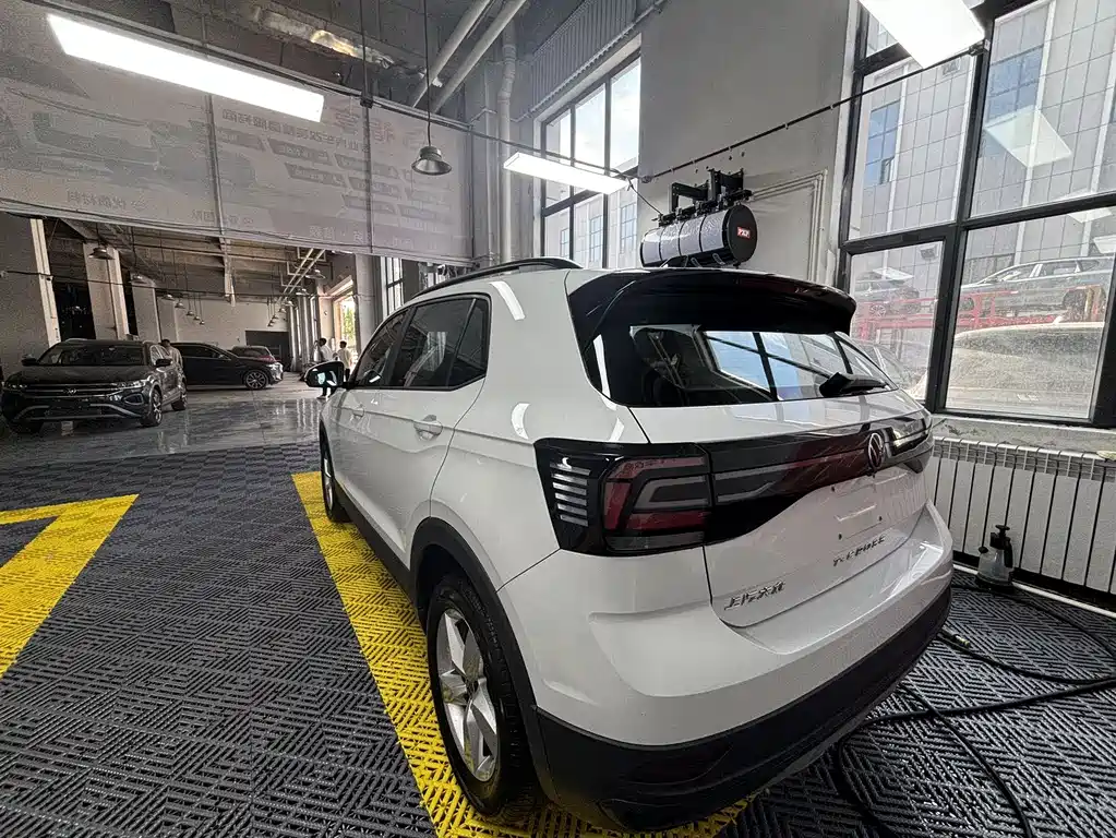 Volkswagen T-Cross 2023
