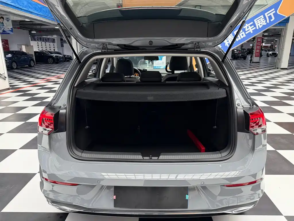 Volkswagen Golf 2022