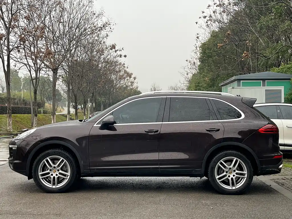 Porsche Cayenne 2015 — фото 4