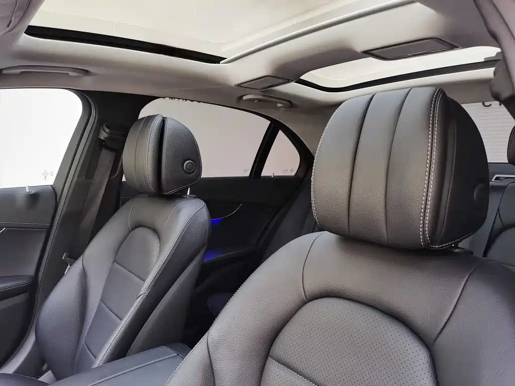Mercedes-Benz C-Class 2021 — фото 18
