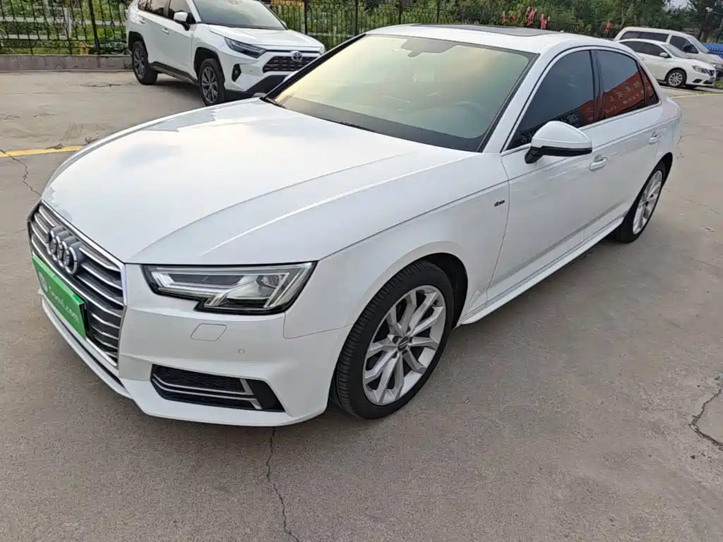 Audi A4L 2018