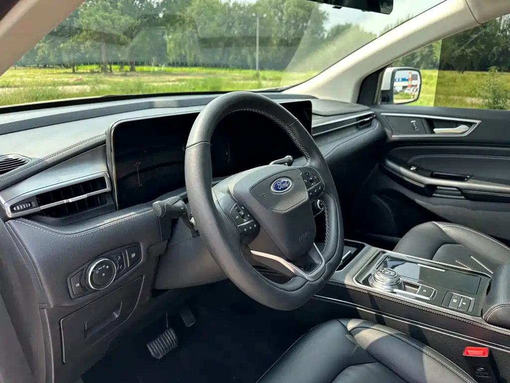 Ford Edge 2022 — фото 12