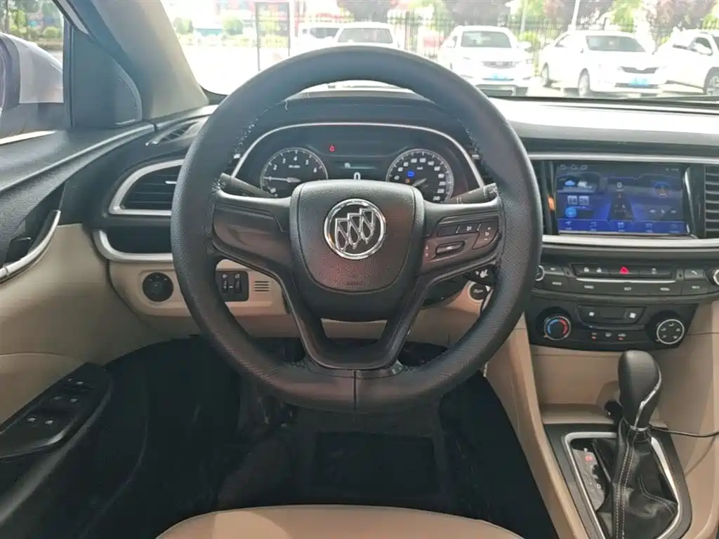 Buick Excelle 2017 — фото 11