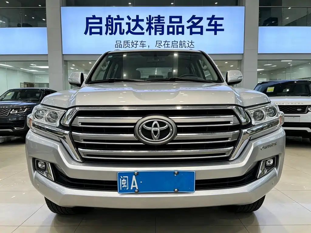 Toyota Land Cruiser 2020 — фото 2
