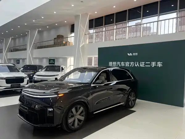 Li Auto L8 2026