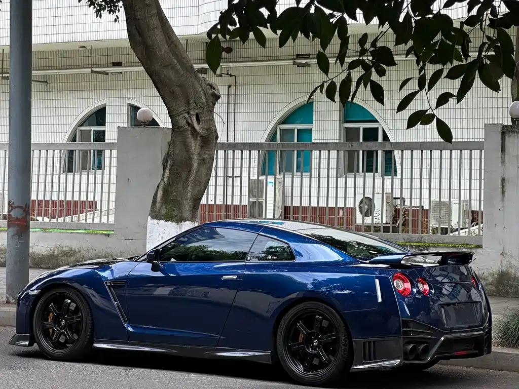 Nissan GT-R 2013 — фото 4
