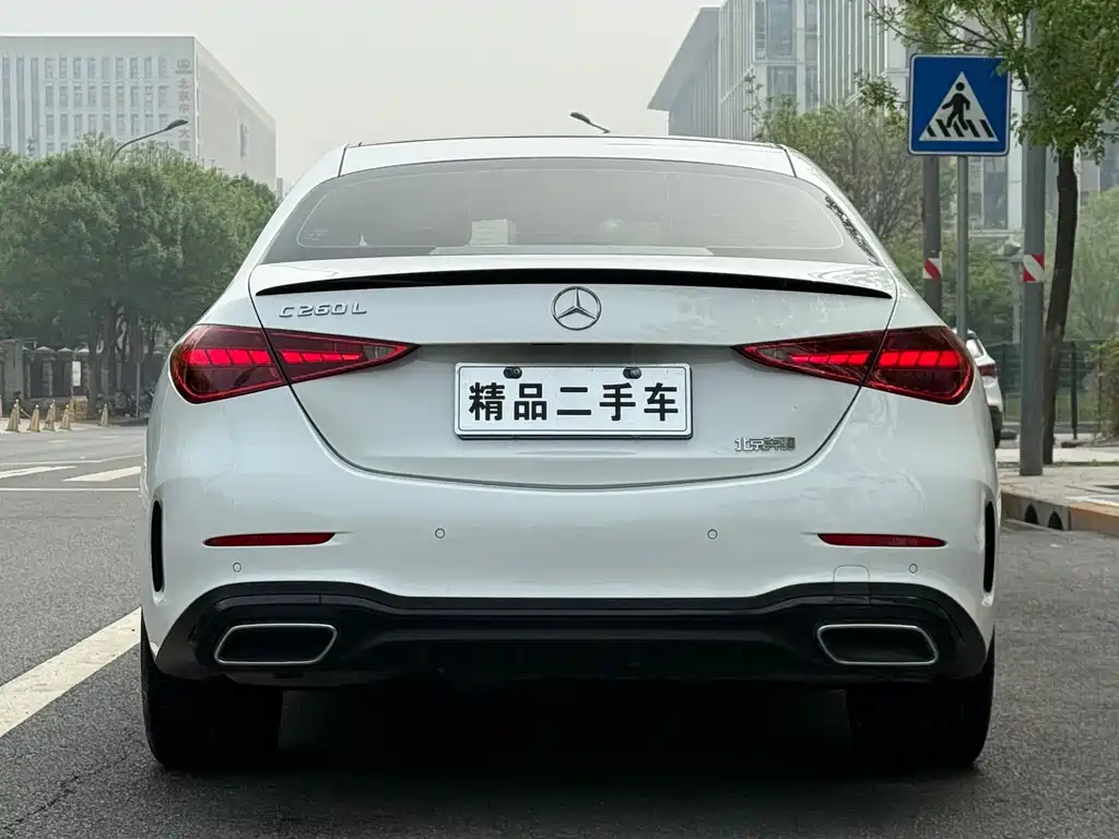 Mercedes-Benz C-Class 2023 — фото 9