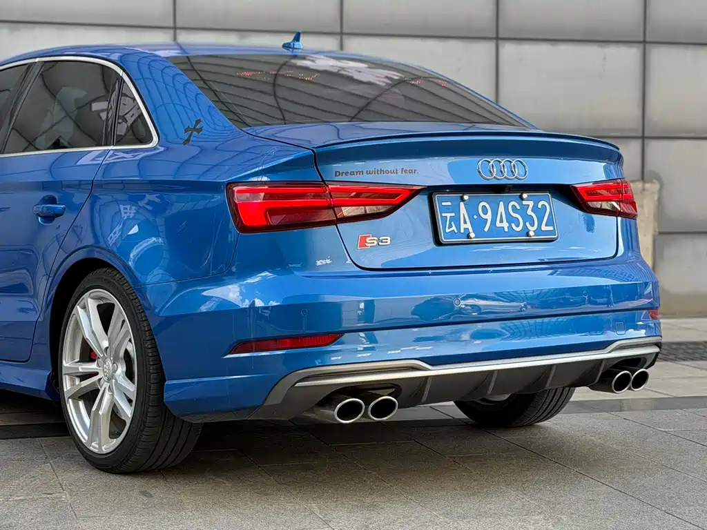 Audi S3 2018 — фото 17