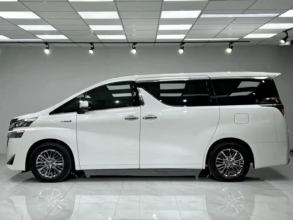 Toyota Vellfire 2020 — фото 3
