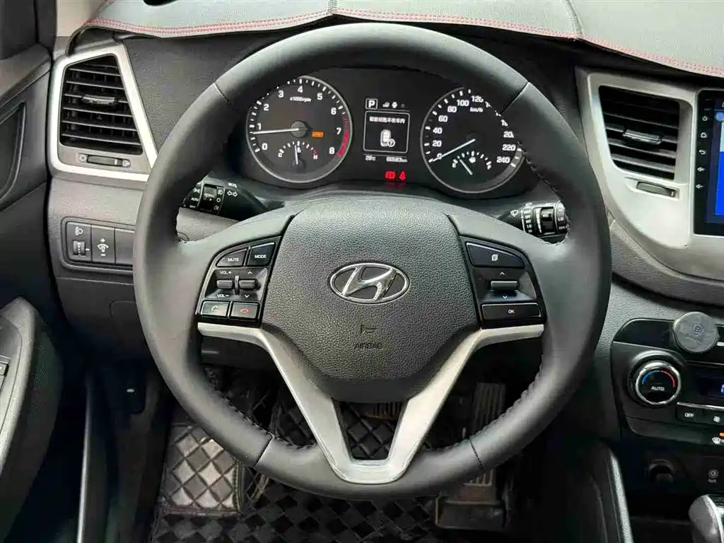 Hyundai Tucson 2016 — фото 6