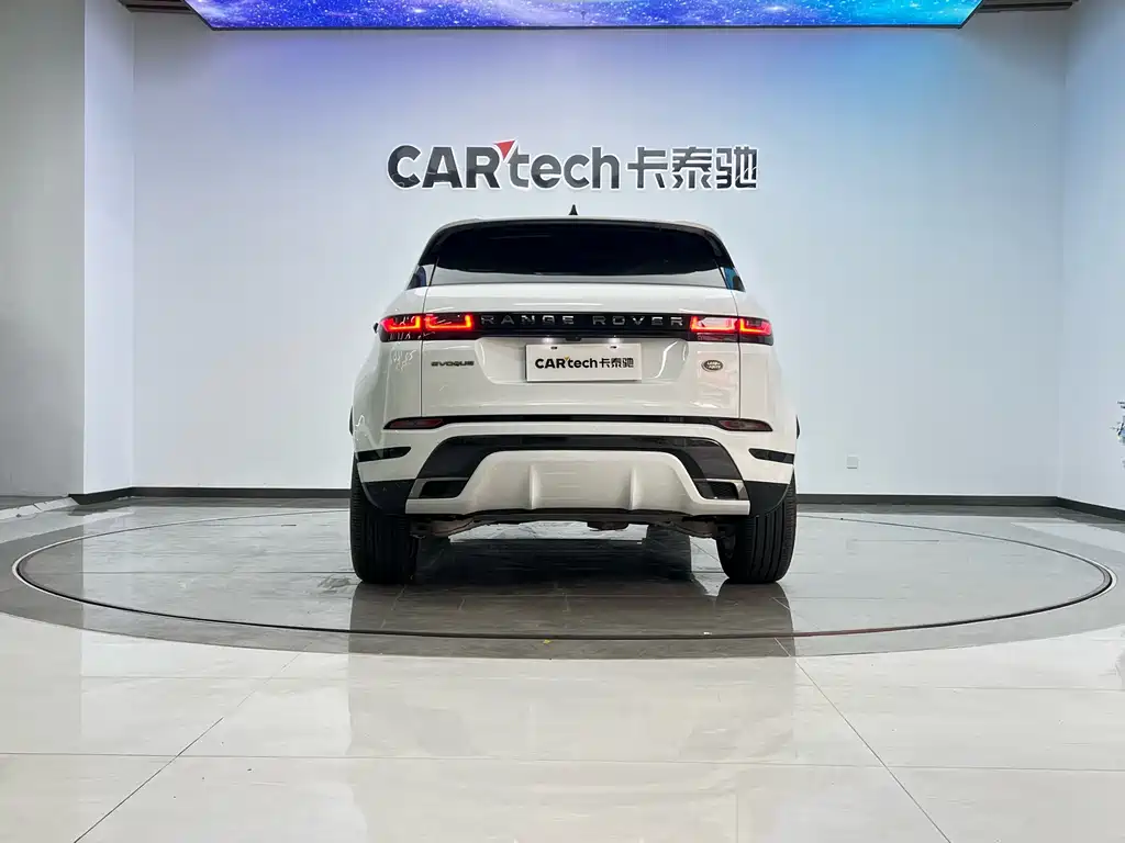 Land Rover Evoque 2023 — фото 24