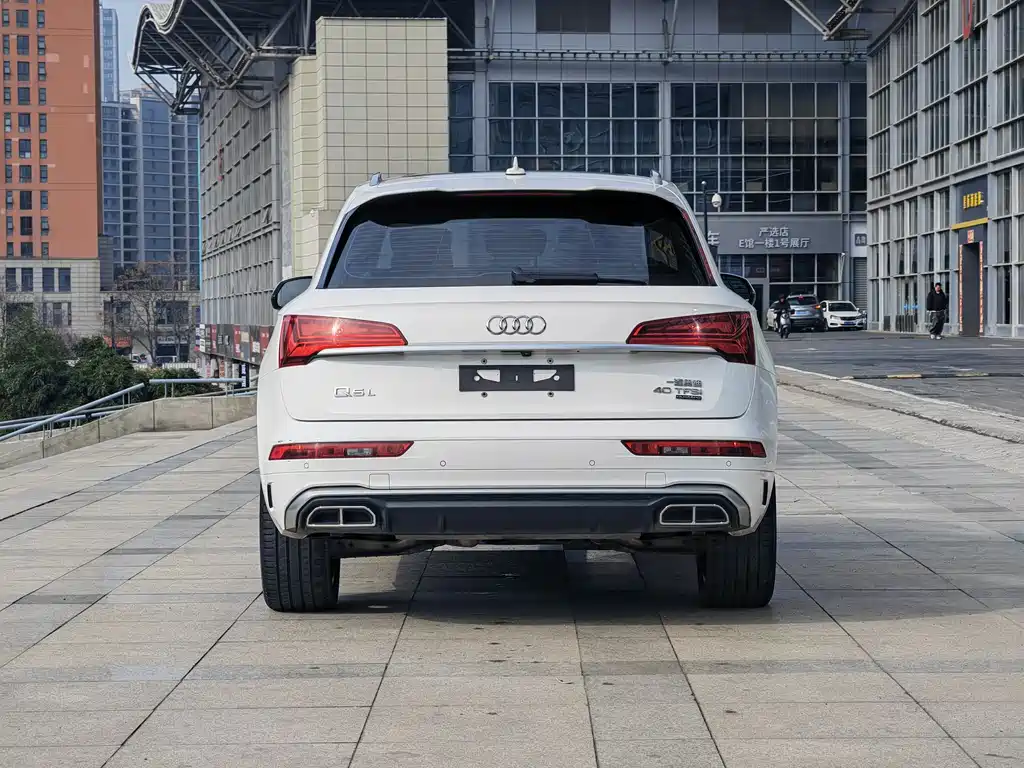 Audi Q5L 2022 — фото 3