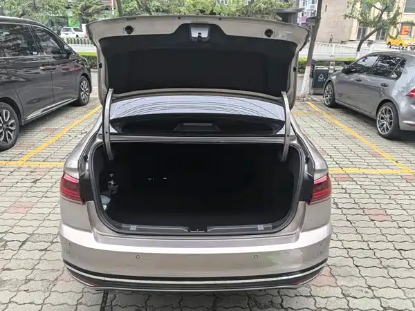 Volkswagen Bora 2023