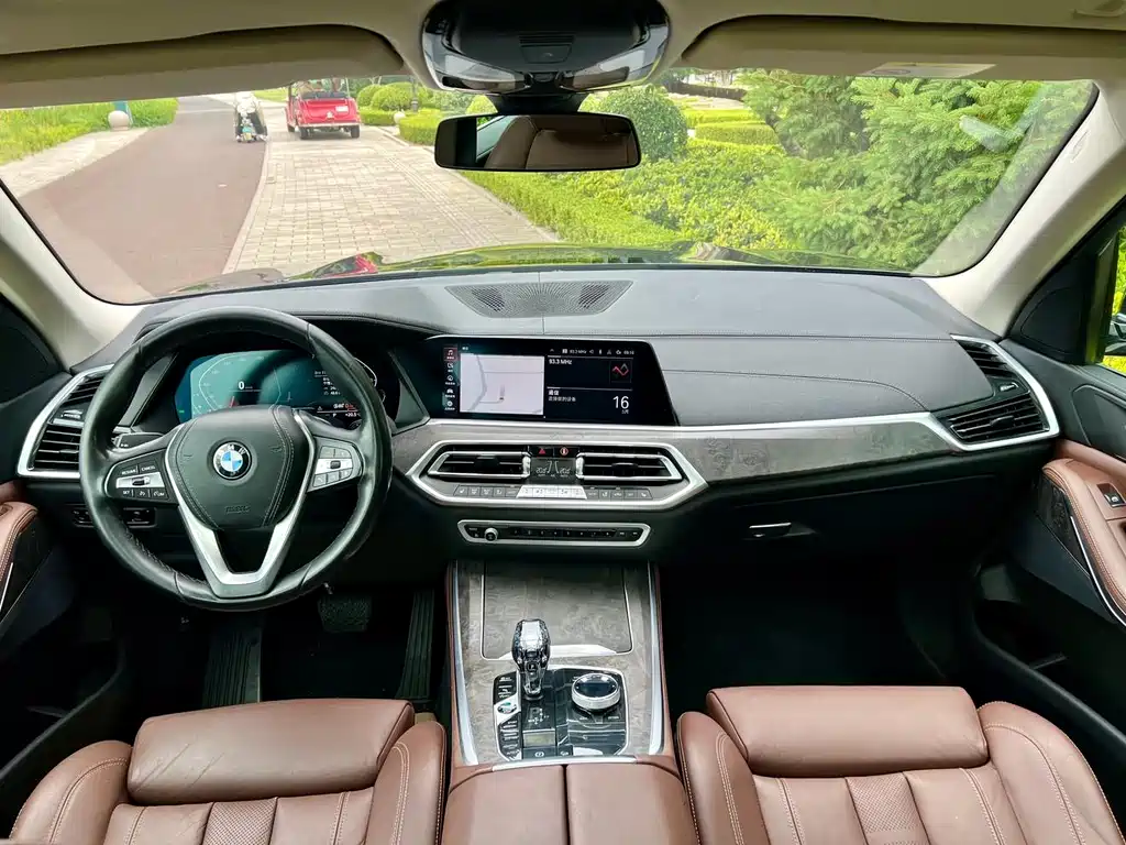 BMW X5 2021 — фото 9