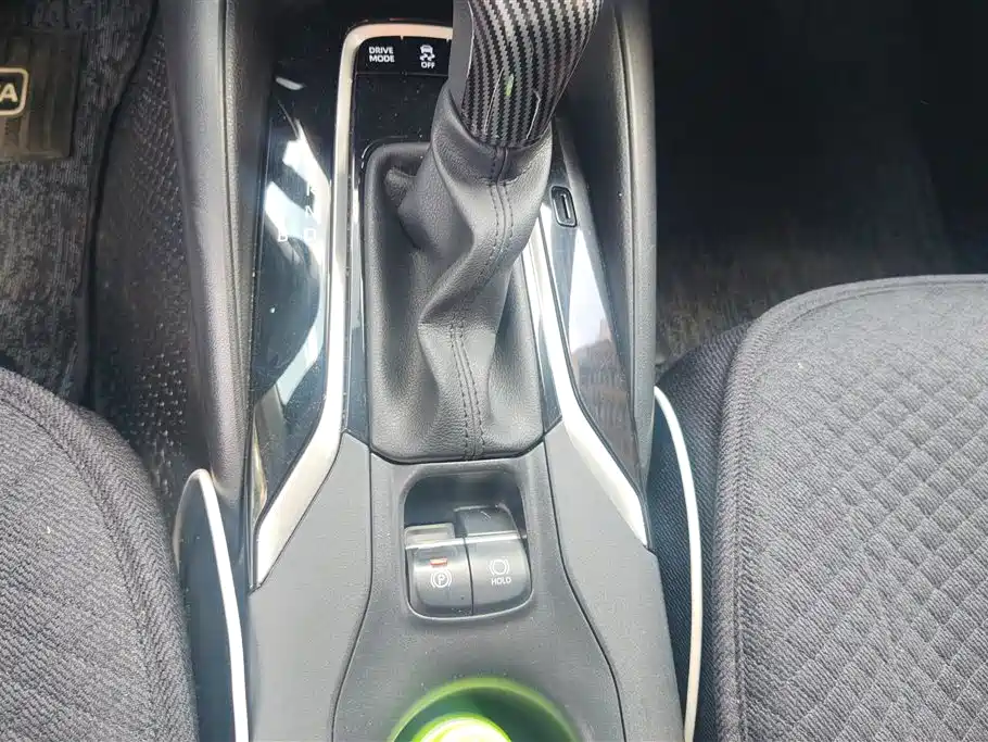 Toyota Corolla 2023 — фото 16