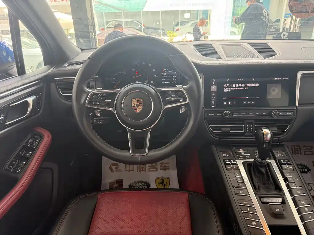 Porsche Macan 2019 — фото 4
