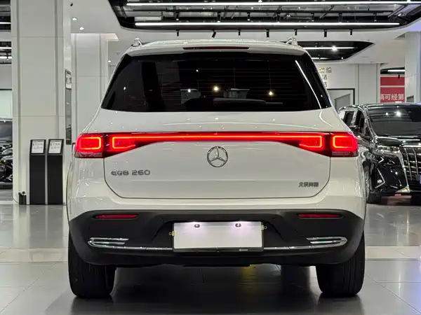 Mercedes-Benz EQB 2023