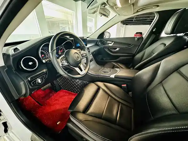 Mercedes-Benz C-Class 2019