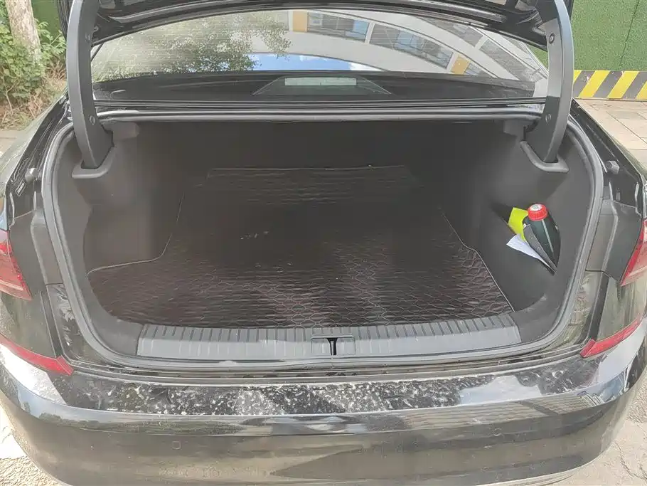 Volkswagen Passat 2022