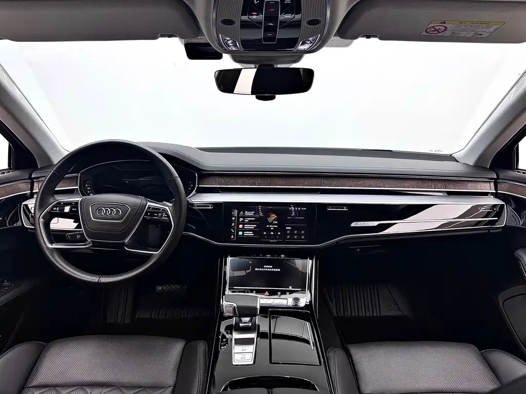 Audi A8 2022 — фото 14
