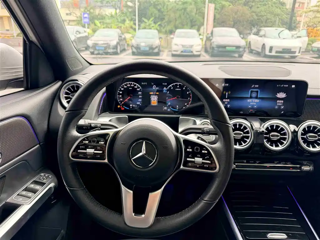 Mercedes-Benz GLB 2023 — фото 12
