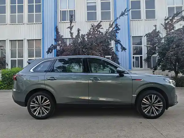 Hongqi HS6 PHEV 2026