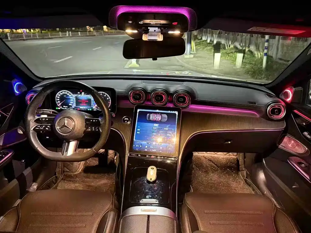 Mercedes-Benz C-Class 2023