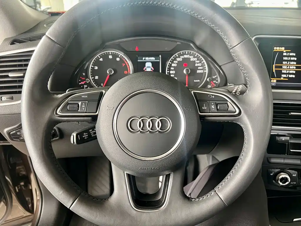 Audi Q5 2018 — фото 11