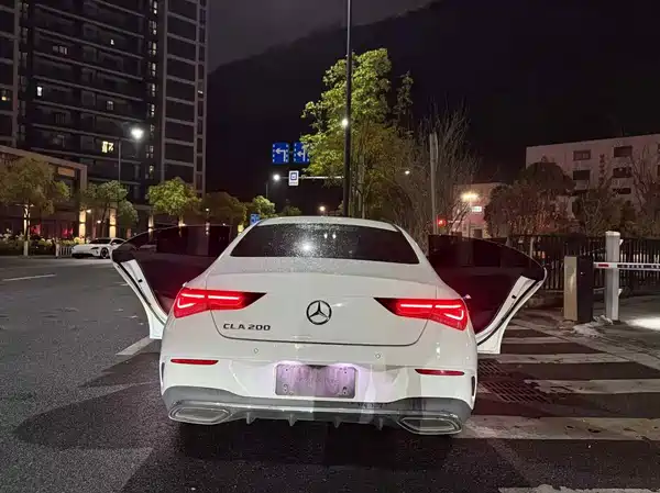 Mercedes-Benz CLA 2022
