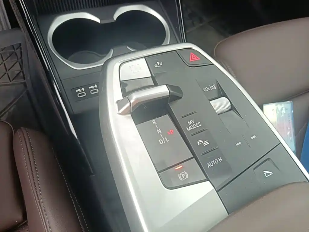 BMW X2 2025 — фото 14
