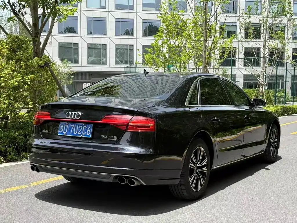 Audi A8 2013 — фото 7