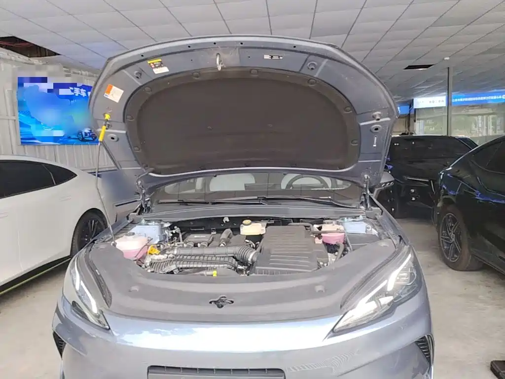 BYD Seal 05 DM-i 2025 — фото 20