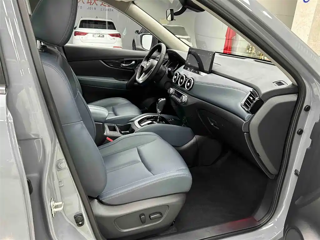 Nissan X-Trail 2025 — фото 14