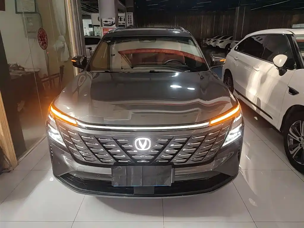 Changan CS75 PLUS 2025 — фото 3