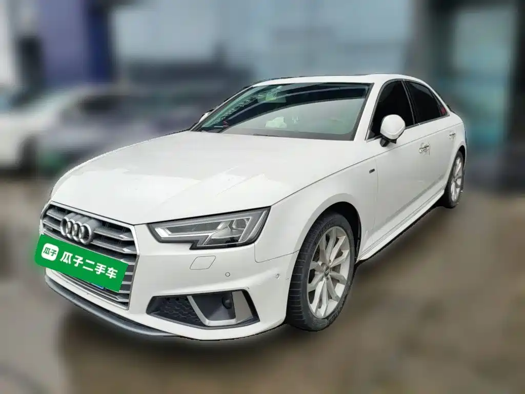 Audi A4L 2019