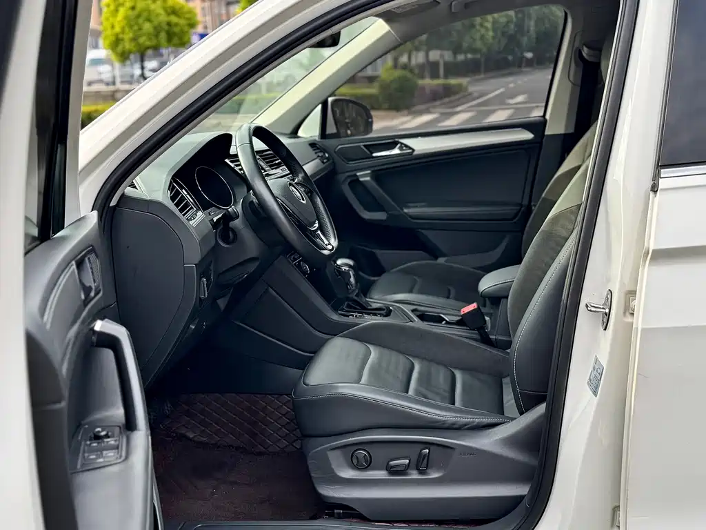 Volkswagen Tiguan L 2019 — фото 7