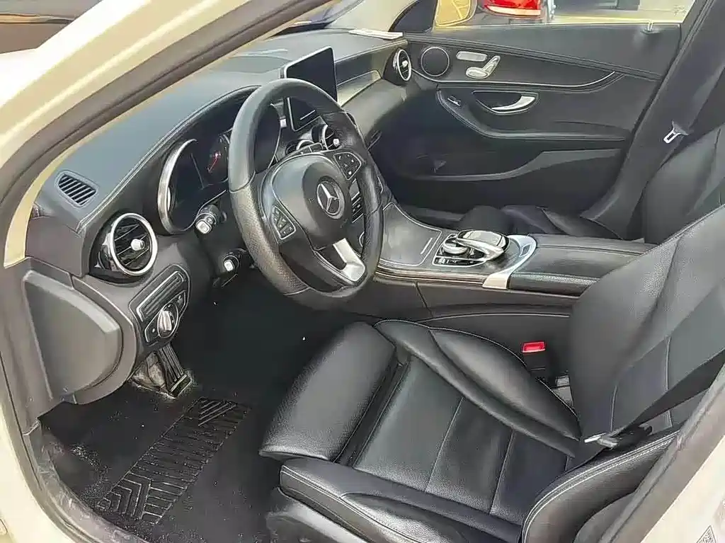 Mercedes-Benz C-Class 2018 — фото 8