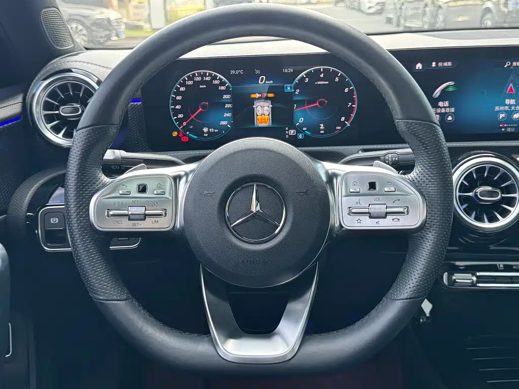 Mercedes-Benz A-Class 2021 — фото 10