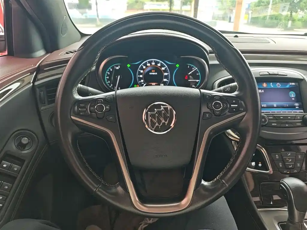 Buick LaCrosse 2014 — фото 11