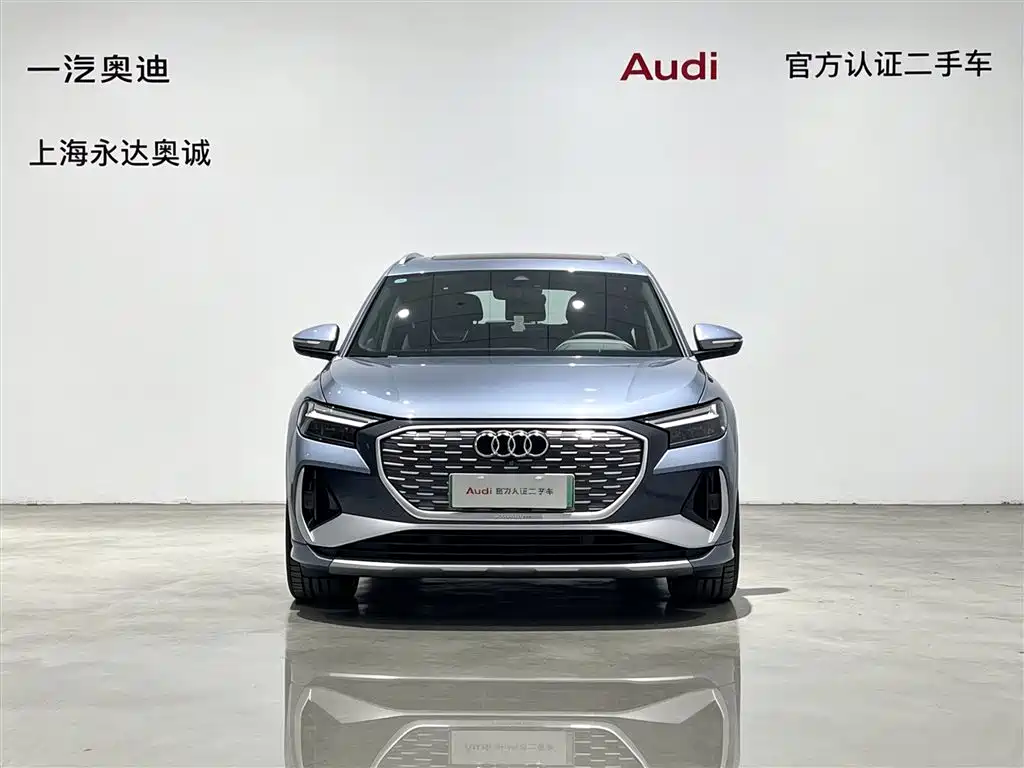 Audi Q4 e-tron 2024 — фото 2