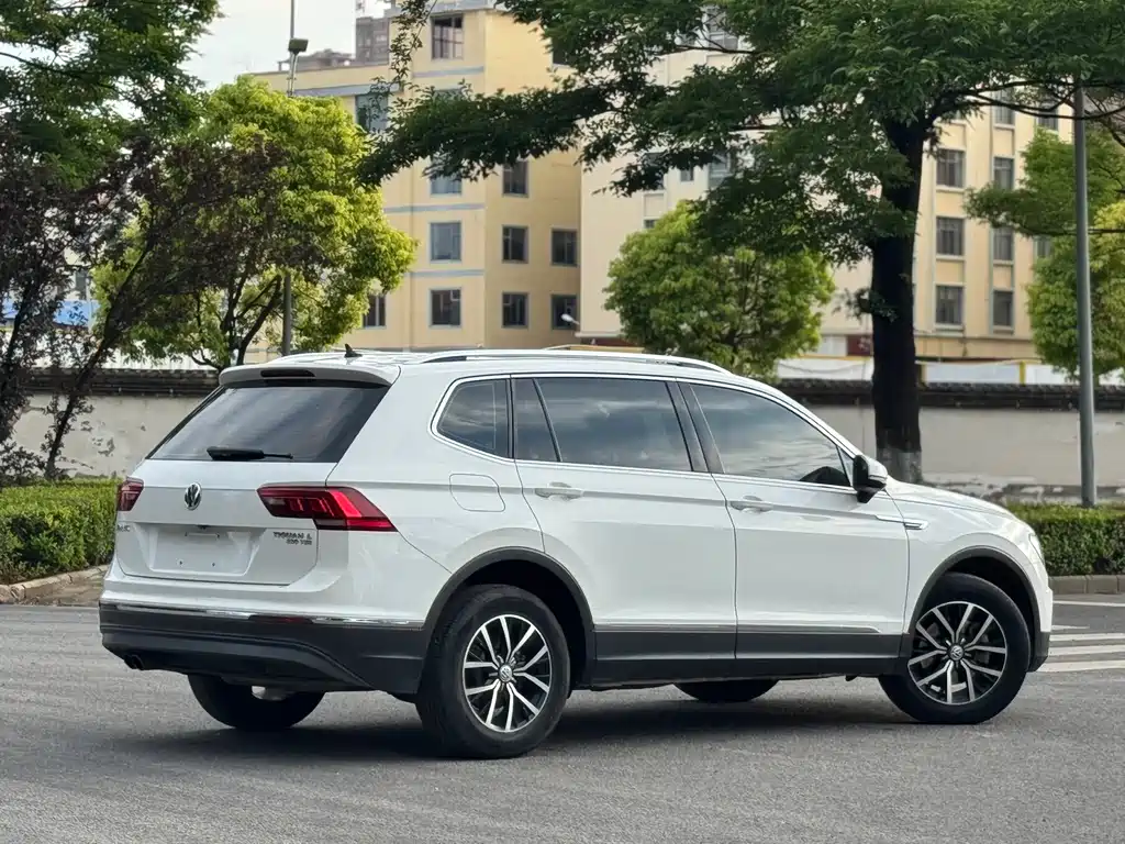 Volkswagen Tiguan L 2019 — фото 4