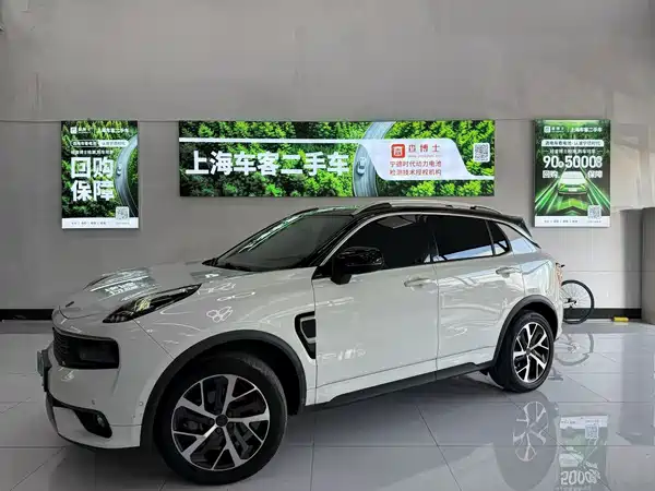 Lynk & Co 01 EM-P 2019