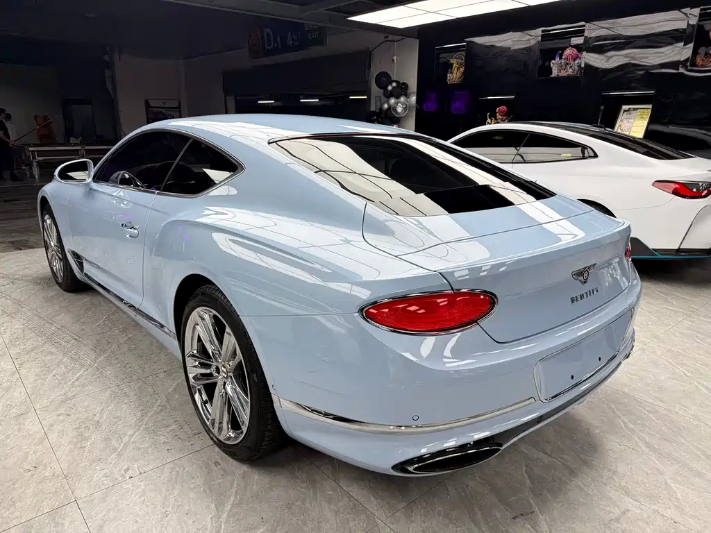 Bentley Continental 2020