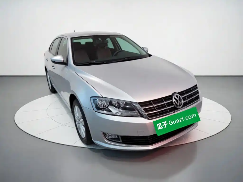 Volkswagen Lavida 2015 — фото 3