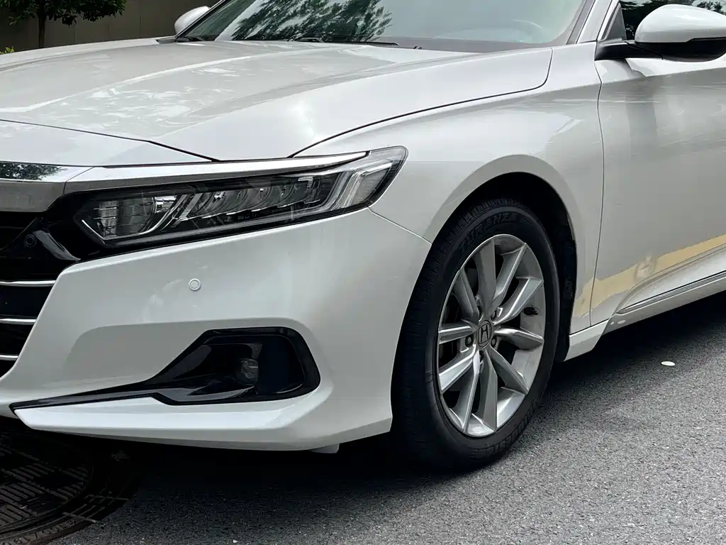 Honda Accord 2022 — фото 8
