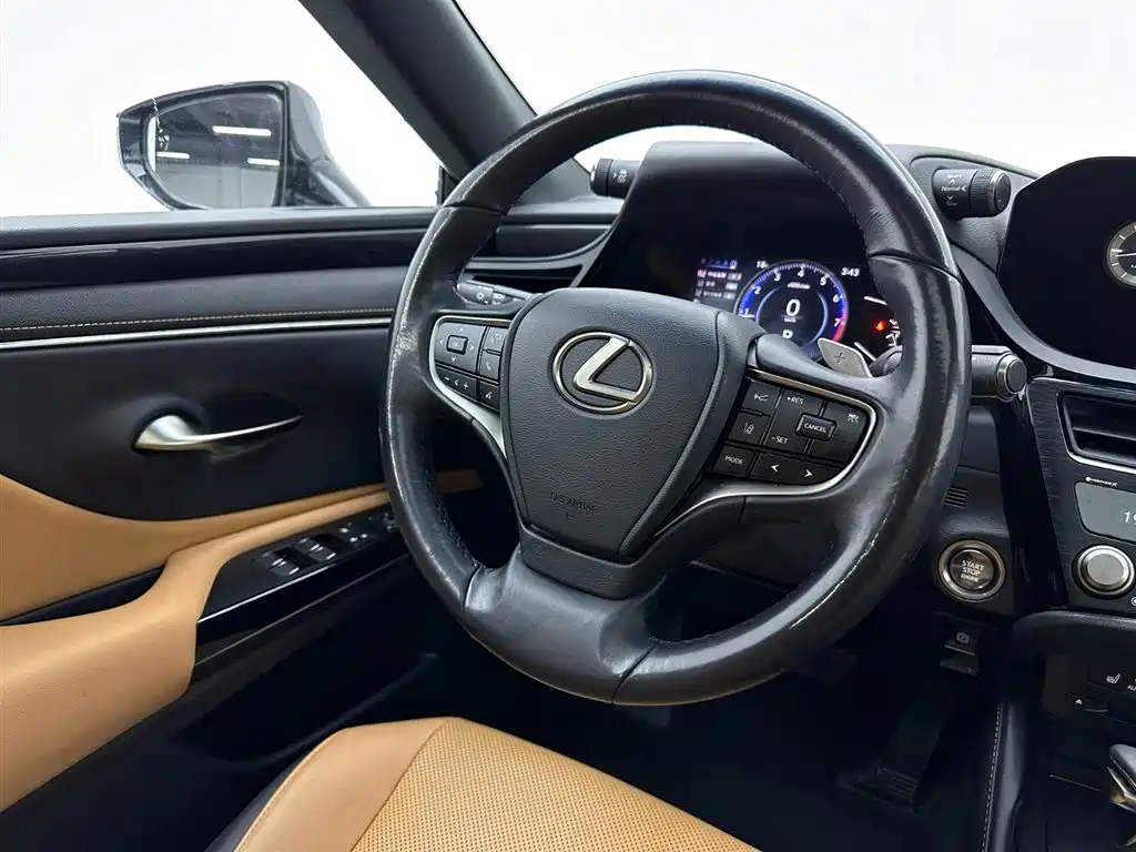 Lexus ES 2022 — фото 9