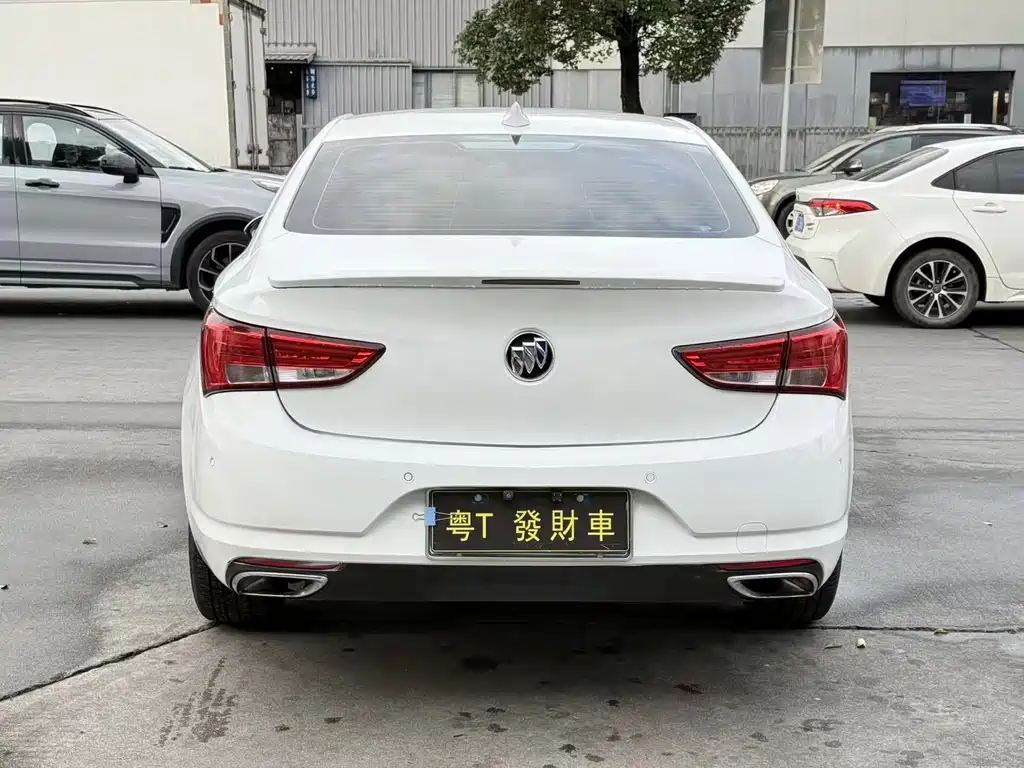 Buick Verano 2018 — фото 8