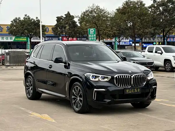 BMW X5 2023