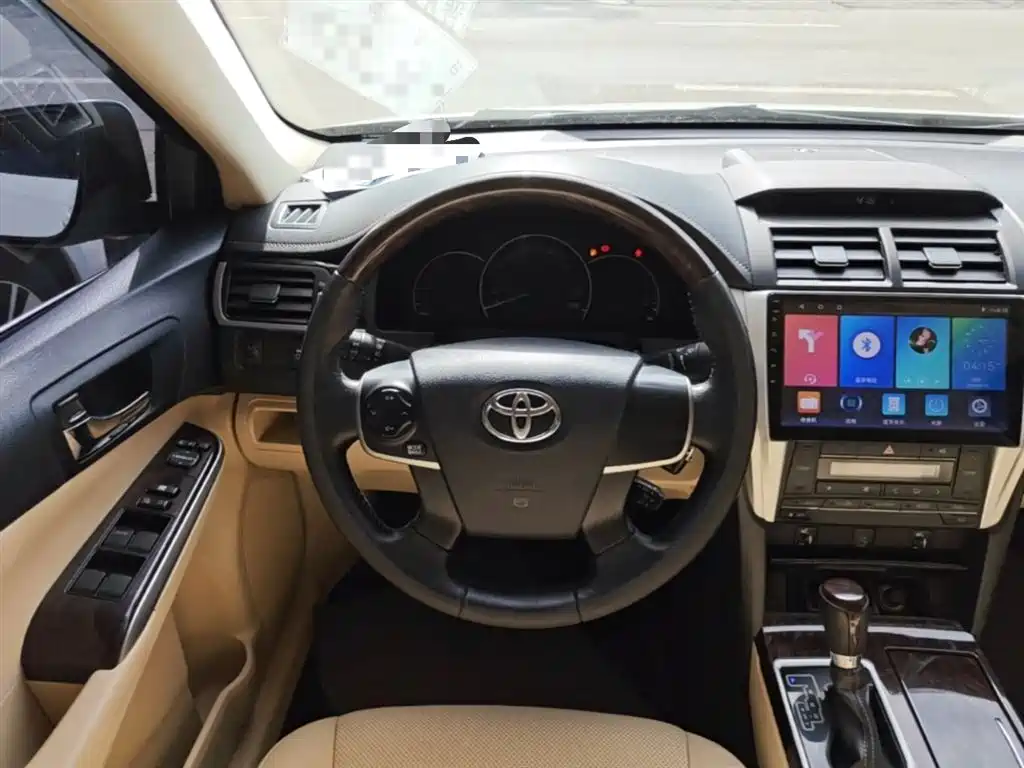 Toyota Camry 2017 — фото 11