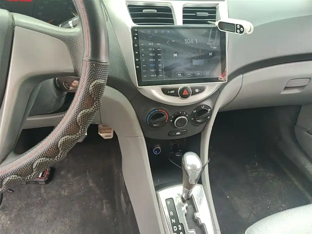 Hyundai Verna 2018 — фото 13